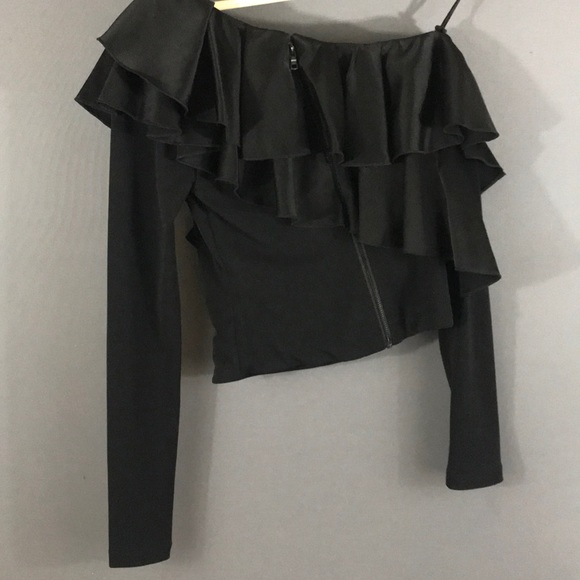 Alice + Olivia Cropped Ruffled Blouse - Picture 8 of 8